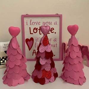 Valentine's Day Beautiful Decorative Tree's Bundle. Brand New.